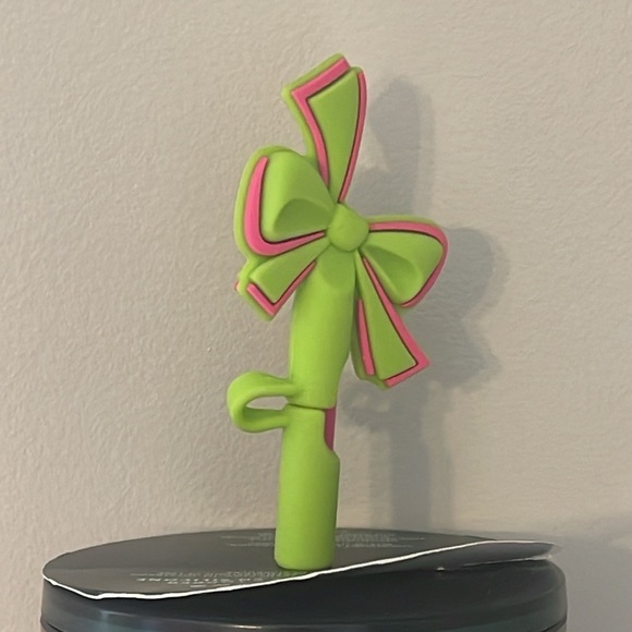 Starbucks NEW HOLIDAY 2023 Tumbler with Straw Topper‎ NWT - Picture 3 of 9